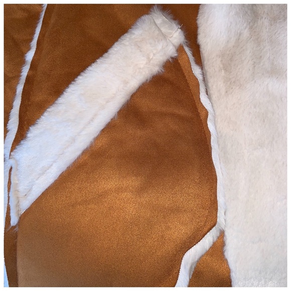 The ELORA Teddy Bear Soft Microfiber Vest - Picture 8 of 8